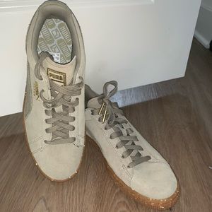 Puma Tan Sneakers